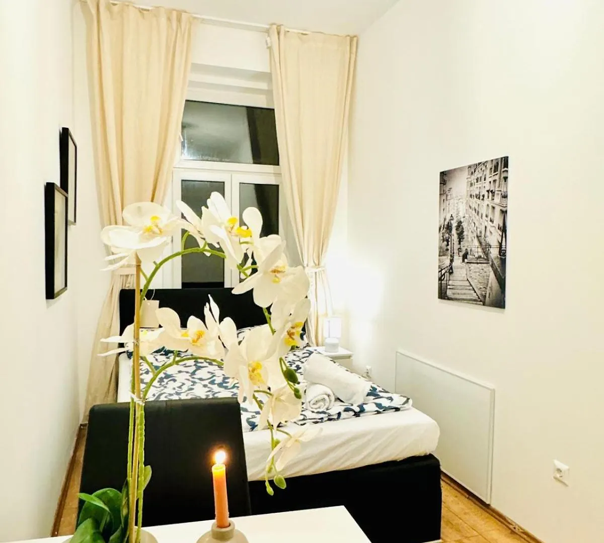Charming 5Br Shared Apt, Minutes From Atzgersdorf Vienna 0*,  Austria