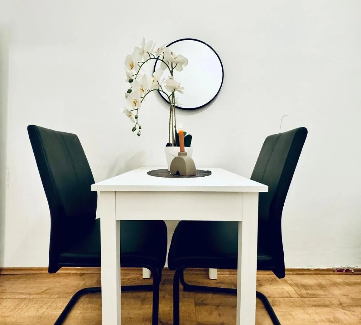 Charming 5Br Shared Apt, Minutes From Atzgersdorf Vienna