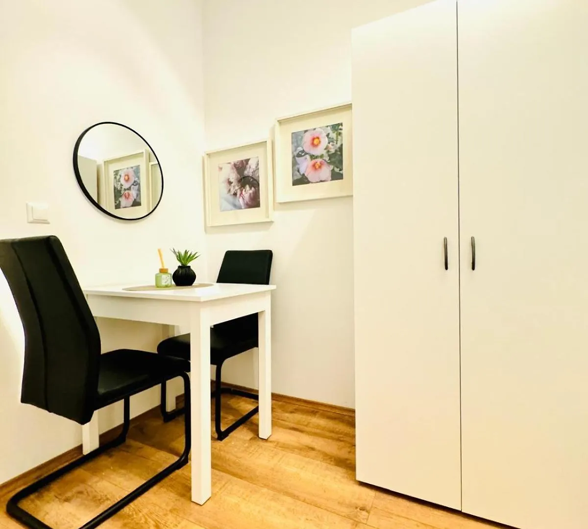 Apartment Charming 5Br Shared Apt, Minutes From Atzgersdorf Vienna