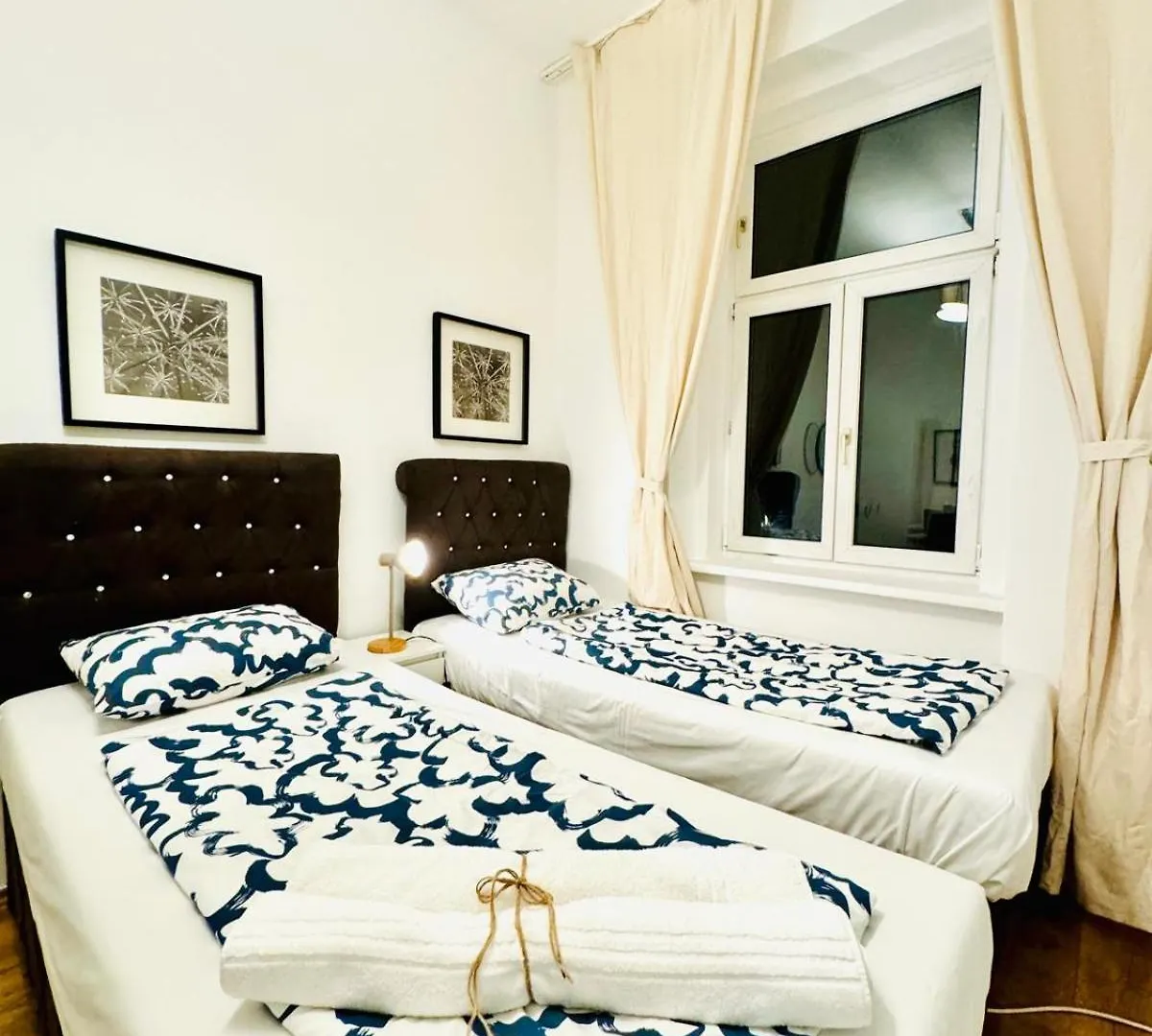 Charming 5Br Shared Apt, Minutes From Atzgersdorf Vienna Apartment