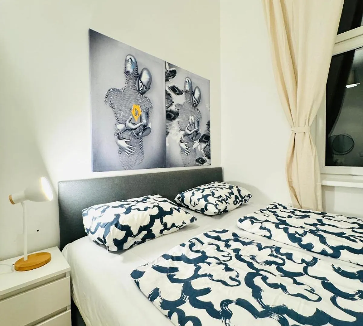 Charming 5Br Shared Apt, Minutes From Atzgersdorf Vienna 0*,
