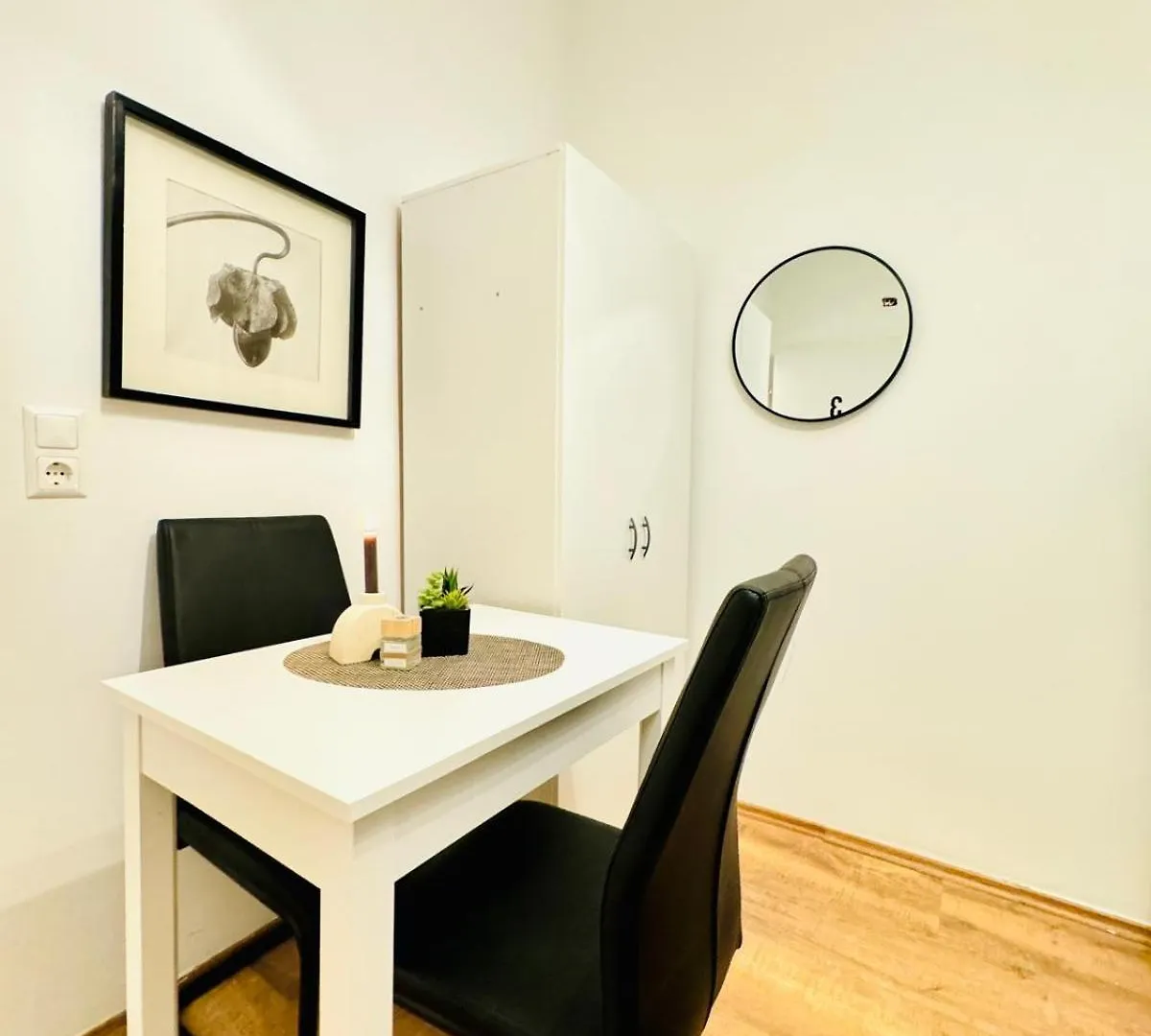Charming 5Br Shared Apt, Minutes From Atzgersdorf Vienna