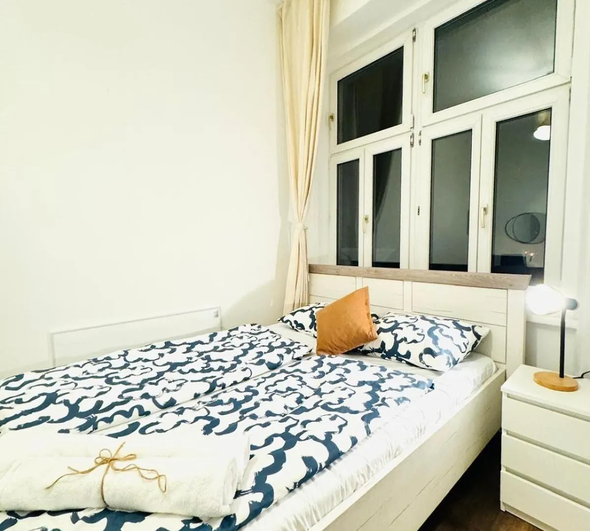 Charming 5Br Shared Apt, Minutes From Atzgersdorf Vienna